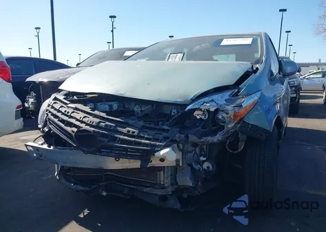 2013 Toyota Prius Three z USA, uszkodzony, nr VIN JTDKN3DU9D5671992